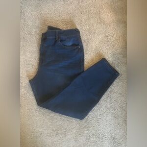 Blue Skinny Jeans with Classic Denim Look